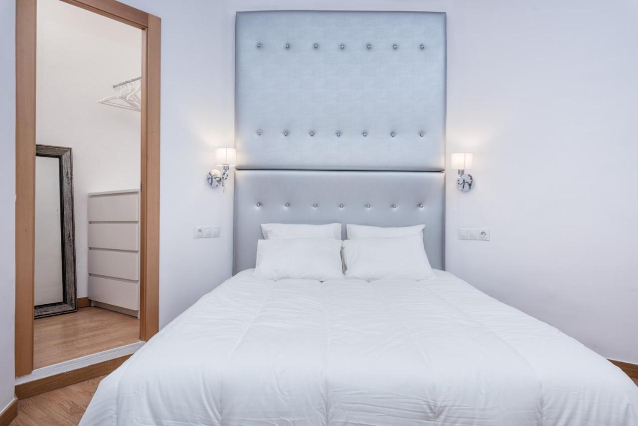 Apartamentos Bolsa Larios Malaga Exterior photo